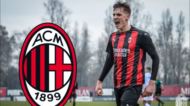 记者:克雷莫纳将零转会费签下米兰前锋纳斯蒂,50%二转+升级奖金 记者:克雷莫纳将零转会费签下米兰前锋纳斯蒂,50%二转+升级奖金