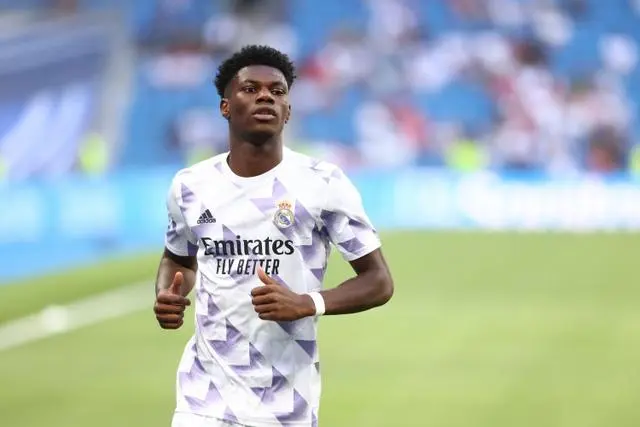 楚阿梅尼：平时才能做自己，到场上就像扮演另一个人