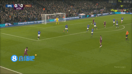 到目前为止，福登已经为俱乐部和国家队打进100粒进球